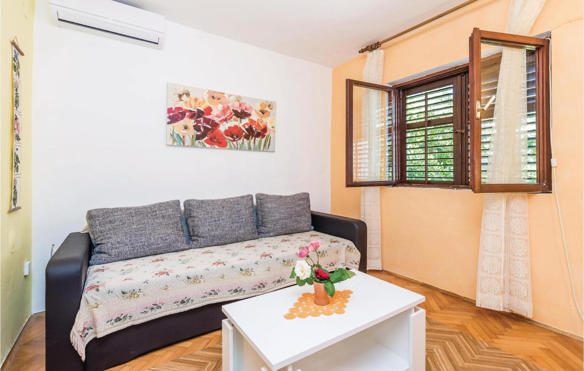 Stunning Apartment In Barbat-Rab With Wifi Barbat na Rabu Exterior photo